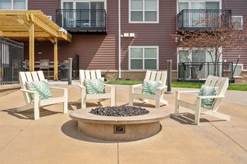 Outdoor firepit
